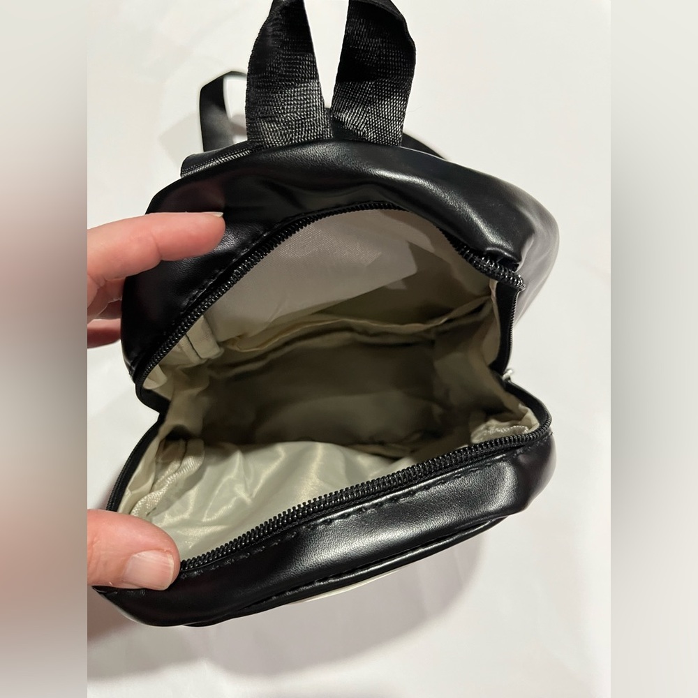 Small Scream Backpack - image 2